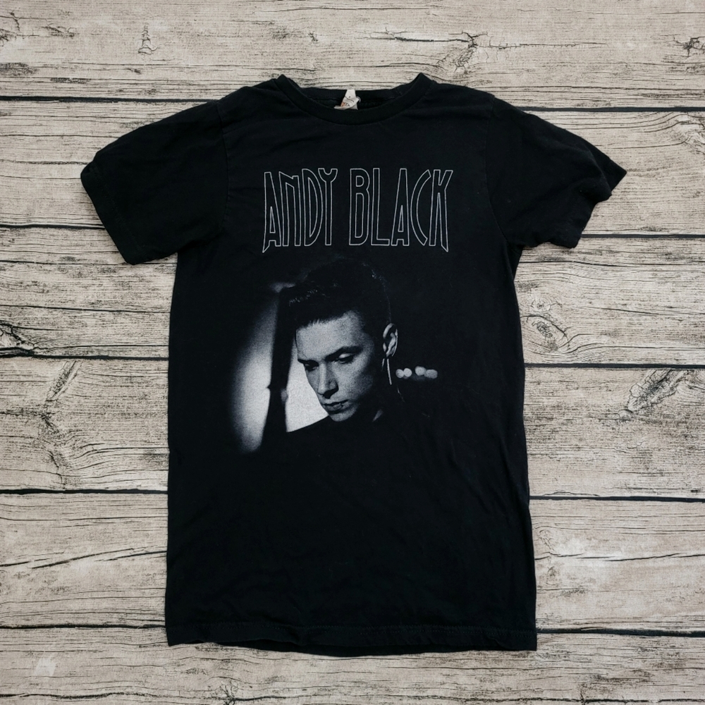 Small Andy Black Tee
